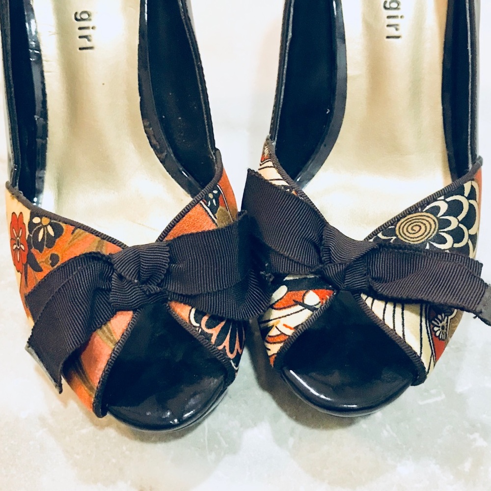 Madden Girl Floral Paisley Orange/Brown Peep Toe